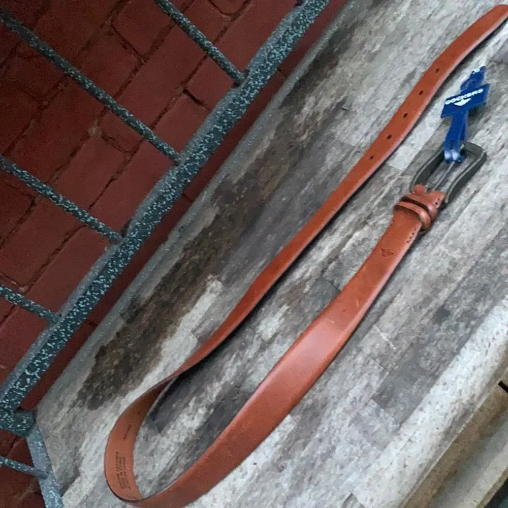 Dockers brown leather belt sz. 36